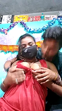SEXY-CHAHAT online show from January 1, 2025, 3:35 pm