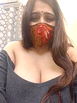 shreya1765 online show from December 21, 2025, 4:36 pm