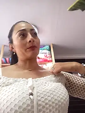 BELLA--26 online show from January 12, 2025, 5:01 pm