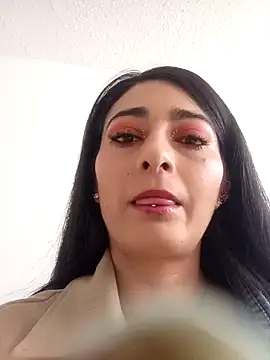 BELLA--26 online show from January 17, 2025, 2:39 pm
