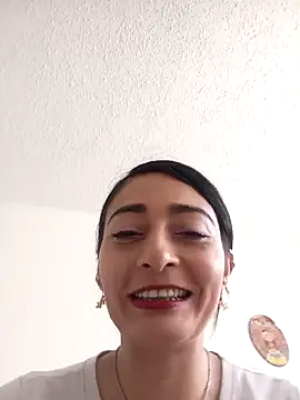 BELLA--26 online show from January 19, 2025, 2:38 pm