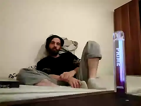 calacalacala online show from January 1, 2025, 5:22 am
