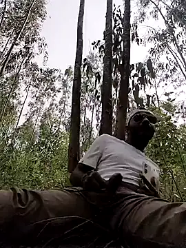 Leefin09 online show from September 21, 2025, 9:55 am