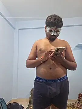 Snapshot of Desi_Heat chatting on November 12, 2025, 12:55 am Desi Heat online show from November 12, 2025, 12:55 am