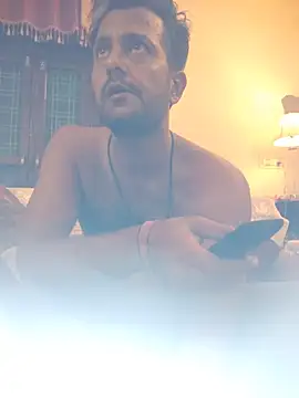 MAGNETICDADDY8 online show from November 1, 2025, 3:36 pm