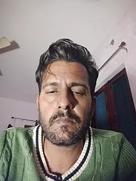 MAGNETICDADDY8 online show from November 10, 2025, 11:26 pm