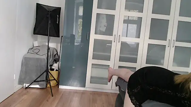 Snapshot of SexyJoanne chatting on September 29, 2025, 2:11 pm SexyJoanne online show from September 29, 2025, 2:11 pm