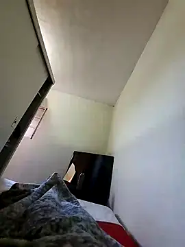 manterei2 online show from January 10, 2025, 9:13 am