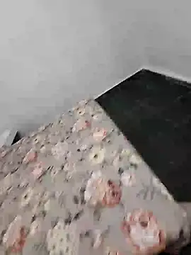 manterei2 online show from September 16, 2025, 5:03 pm