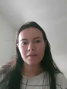 camillebr online show from January 2, 2025, 12:24 pm