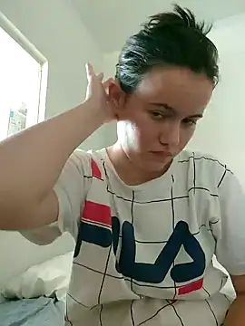 camillebr online show from January 2, 2025, 4:24 pm