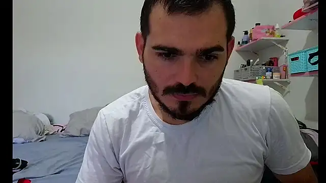 camillebr online show from January 21, 2025, 8:43 pm