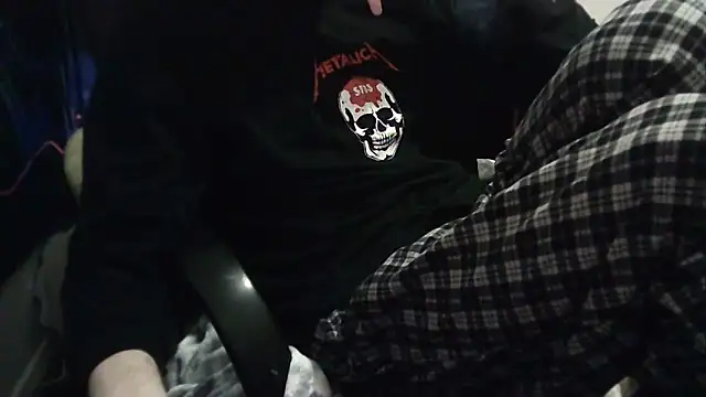 shytwink05x online show from February 7, 2026, 5:49 pm