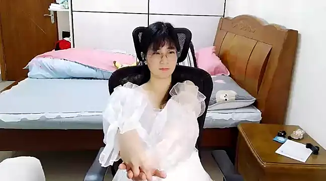 Strawberry baby online show from January 10, 2025, 3:48 pm