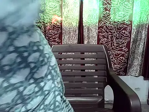 SIYA MAVI online show from November 10, 2025, 7:29 am