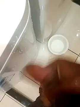 rodrig2107 online show from February 25, 2026, 12:53 am