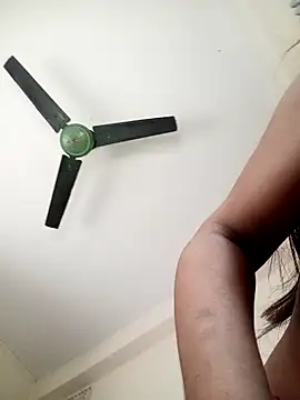 Beauty Queen02 online show from January 24, 2025, 4:59 am