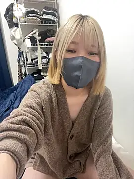 Hikaru-chan online show from March 9, 2025, 7:05 pm