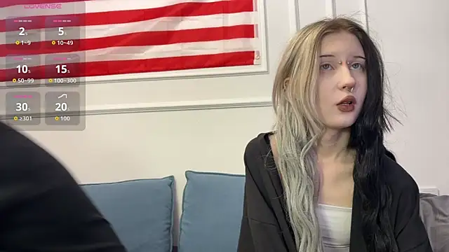 Snapshot of VeryRare_TwinS chatting on February 14, 2026, 4:26 pm VeryRare TwinS online show from February 14, 2026, 4:26 pm