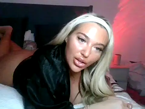 TastyTiffanyy online show from January 9, 2025, 9:05 pm