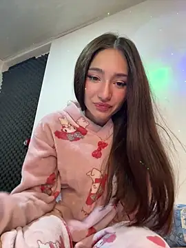 Maddy Jones online show from January 25, 2025, 5:07 am