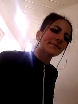 Anniee x online show from February 5, 2025, 12:38 pm