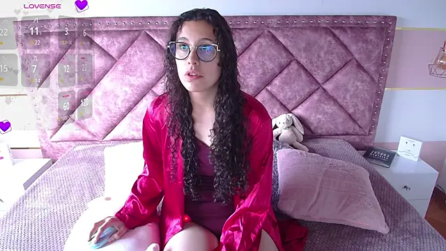 Snapshot of Charlotte__Miller chatting on March 3, 2025, 11:33 am Charlotte  Miller online show from March 3, 2025, 11:33 am