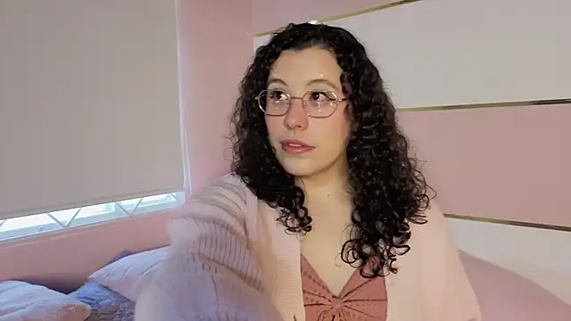 Snapshot of Charlotte__Miller chatting on October 19, 2025, 11:44 am Charlotte  Miller online show from October 19, 2025, 11:44 am
