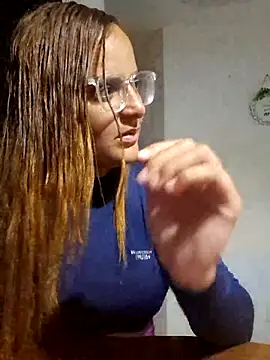 AliceRuivinha2 online show from February 28, 2025, 1:47 am