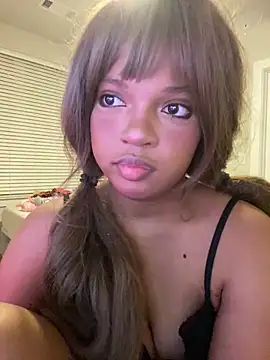 AwkwardJasminee online show from February 4, 2026, 9:04 am