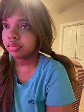 AwkwardJasminee online show from February 10, 2026, 12:42 pm