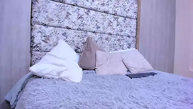 Snapshot of adam_piarse01 chatting on February 8, 2026, 8:01 pm adam piarse01 online show from February 8, 2026, 8:01 pm