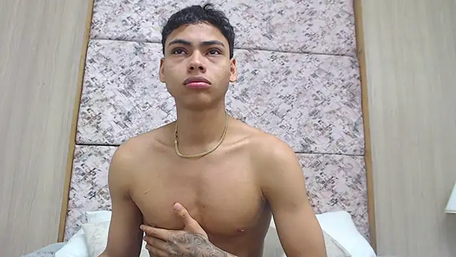 Snapshot of adam_piarse01 chatting on February 13, 2026, 1:51 pm adam piarse01 online show from February 13, 2026, 1:51 pm