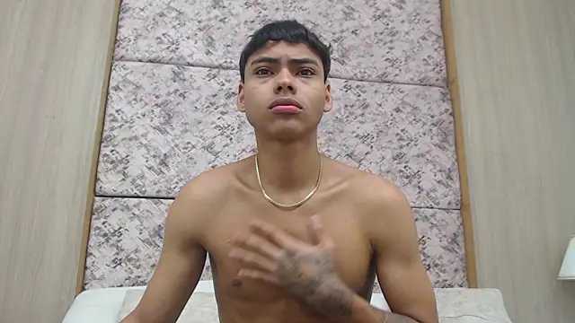 Snapshot of adam_piarse01 chatting on February 25, 2026, 5:17 am adam piarse01 online show from February 25, 2026, 5:17 am