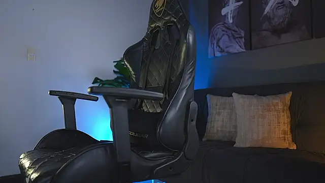 Snapshot of kevin_montoya chatting on February 28, 2026, 12:22 am kevin montoya online show from February 28, 2026, 12:22 am