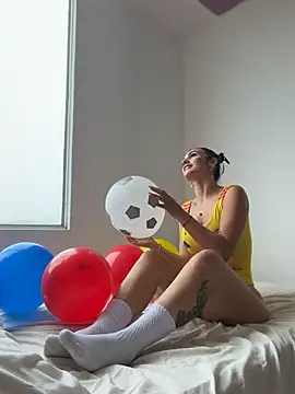 Samantha bigboobs online show from July 7, 2026, 4:44 pm