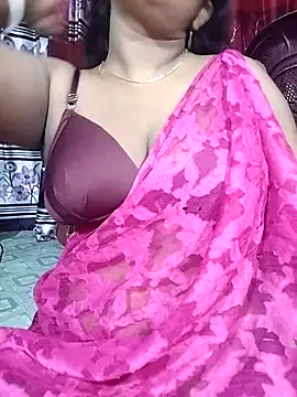 Snapshot of YERY_HOT chatting on October 8, 2025, 5:54 pm YERY HOT online show from October 8, 2025, 5:54 pm