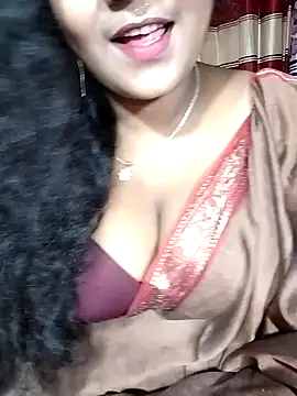 Snapshot of YERY_HOT chatting on October 27, 2025, 4:44 pm YERY HOT online show from October 27, 2025, 4:44 pm