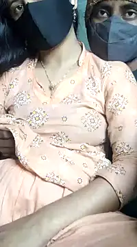 Snapshot of Hot_Nila chatting on January 7, 2025, 5:53 pm Hot Nila online show from January 7, 2025, 5:53 pm