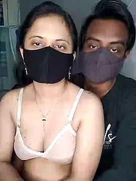 Snapshot of Hot_Nila chatting on January 20, 2025, 5:27 pm Hot Nila online show from January 20, 2025, 5:27 pm