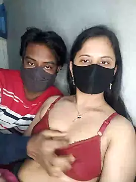 Snapshot of Hot_Nila chatting on January 27, 2025, 2:42 am Hot Nila online show from January 27, 2025, 2:42 am