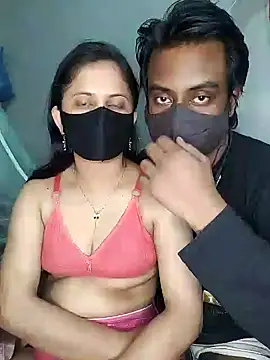 Snapshot of Hot_Nila chatting on February 9, 2025, 7:41 pm Hot Nila online show from February 9, 2025, 7:41 pm