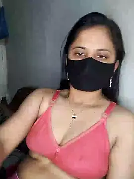 Snapshot of Hot_Nila chatting on February 10, 2025, 3:03 am Hot Nila online show from February 10, 2025, 3:03 am