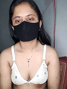 Snapshot of Hot_Nila chatting on March 4, 2025, 2:27 am Hot Nila online show from March 4, 2025, 2:27 am