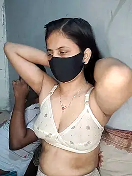Snapshot of Hot_Nila chatting on March 11, 2025, 2:43 am Hot Nila online show from March 11, 2025, 2:43 am