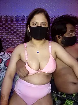 Hot Nila online show from May 3, 2026, 4:18 am