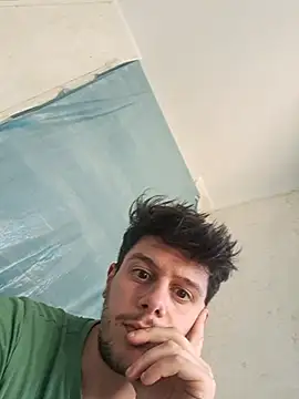 twooloverss online show from March 20, 2026, 3:28 pm