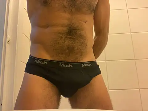 JoaoLenhador online show from February 3, 2025, 12:36 am