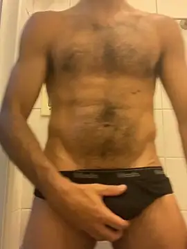 JoaoLenhador online show from February 6, 2025, 12:33 am