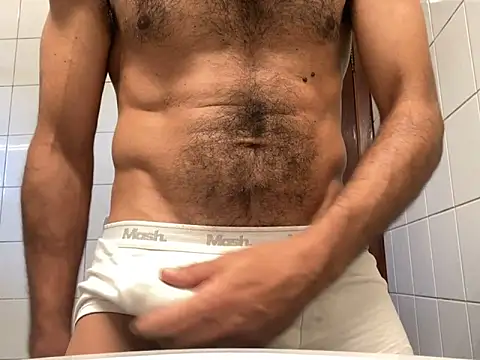 JoaoLenhador online show from February 21, 2025, 3:21 pm